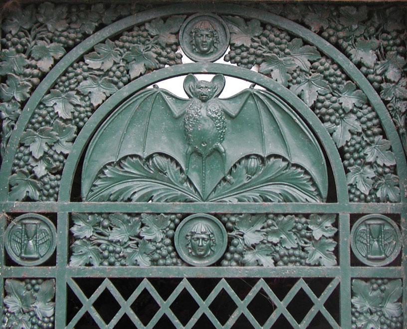 Bat motif on tomb
